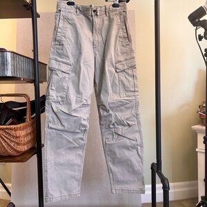 H&M Cargo Men’s Pant Snap and Zipper Closure with Drawstring Size XS Khaki Color